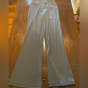 Aeropostale women’s flare leggings